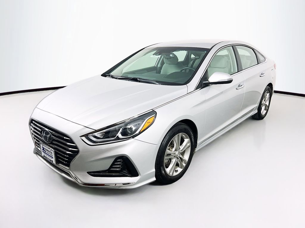 Used 2018 Hyundai Sonata SEL w/ Tech Package 02 FWD image 3