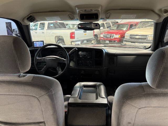 Used 2007 GMC Sierra 2500 SLE w/ Heavy-Duty Power Package AWD/4WD image 19