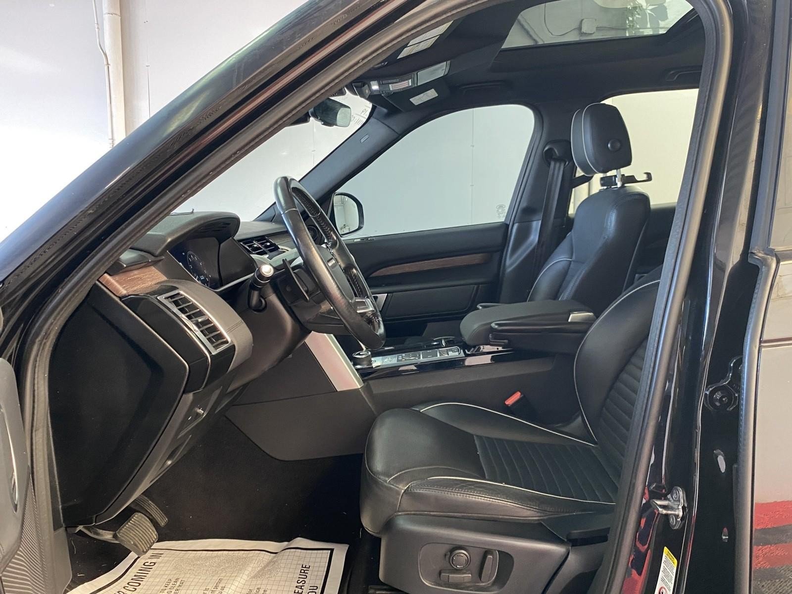 Used 2019 Land Rover Discovery HSE AWD/4WD image 21