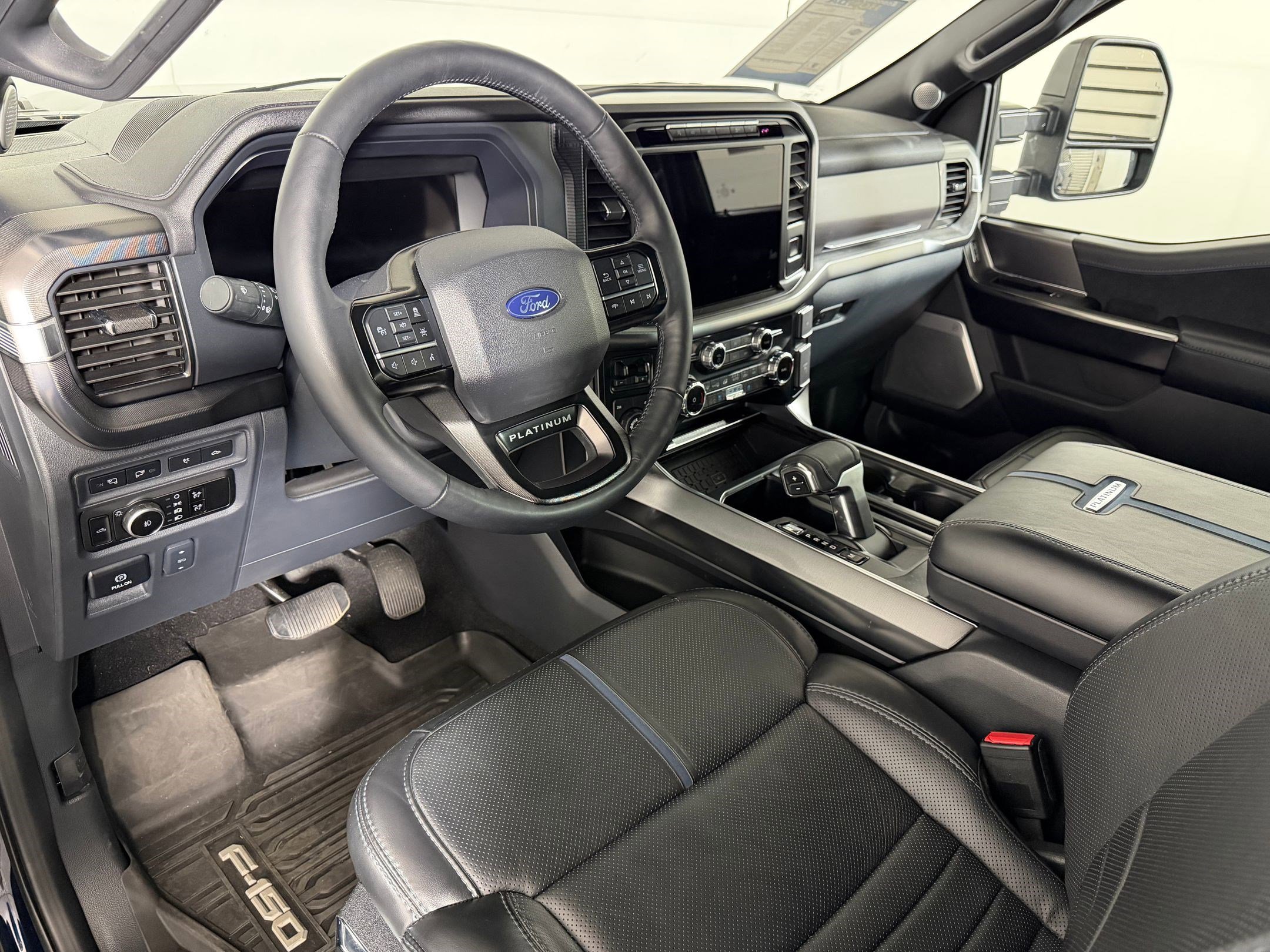Used 2024 Ford F150 Platinum w/ Equipment Group 702A High AWD/4WD image 3