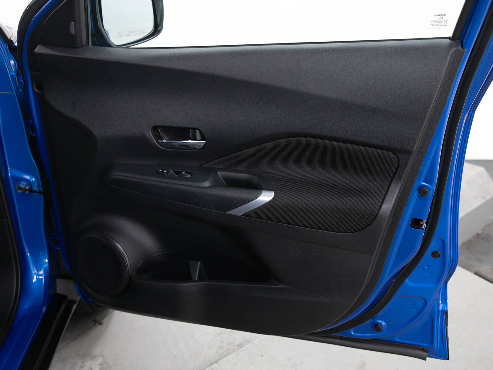 Used 2023 Nissan Kicks SV FWD image 9