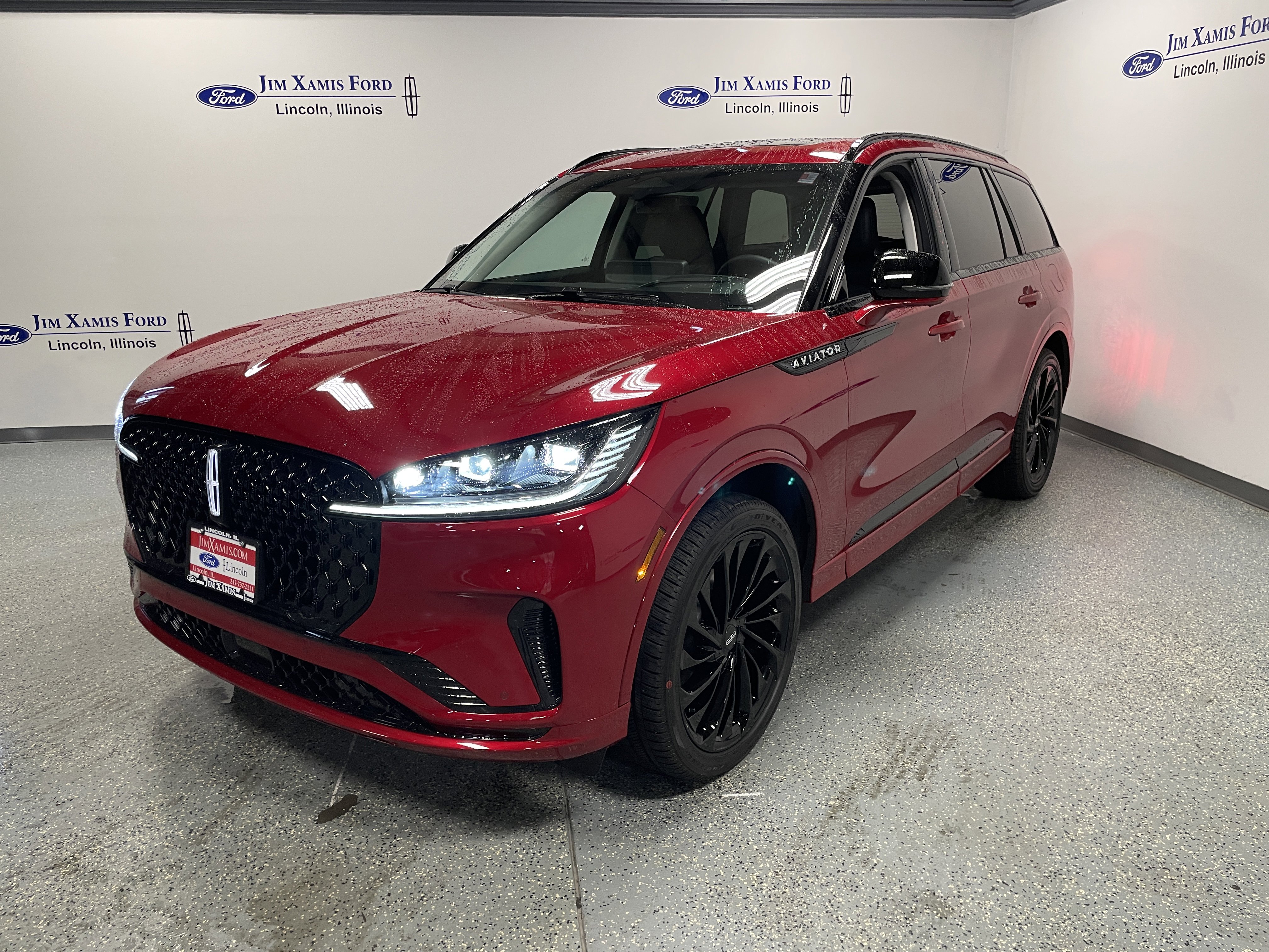 New 2025 Lincoln Aviator Reserve w/ Luxury Package image 3