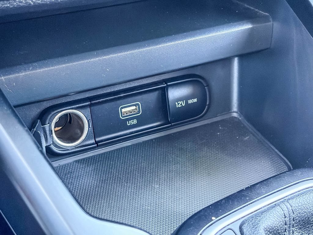 Used 2024 Kia Soul LX w/ Option Group 015 FWD image 28