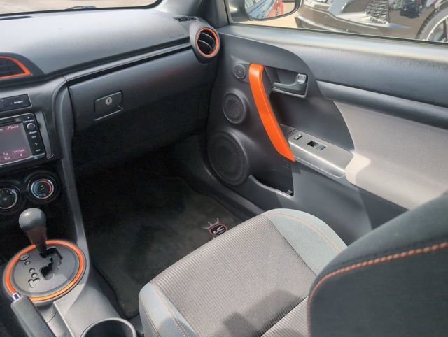 Used 2015 Scion tC image 11