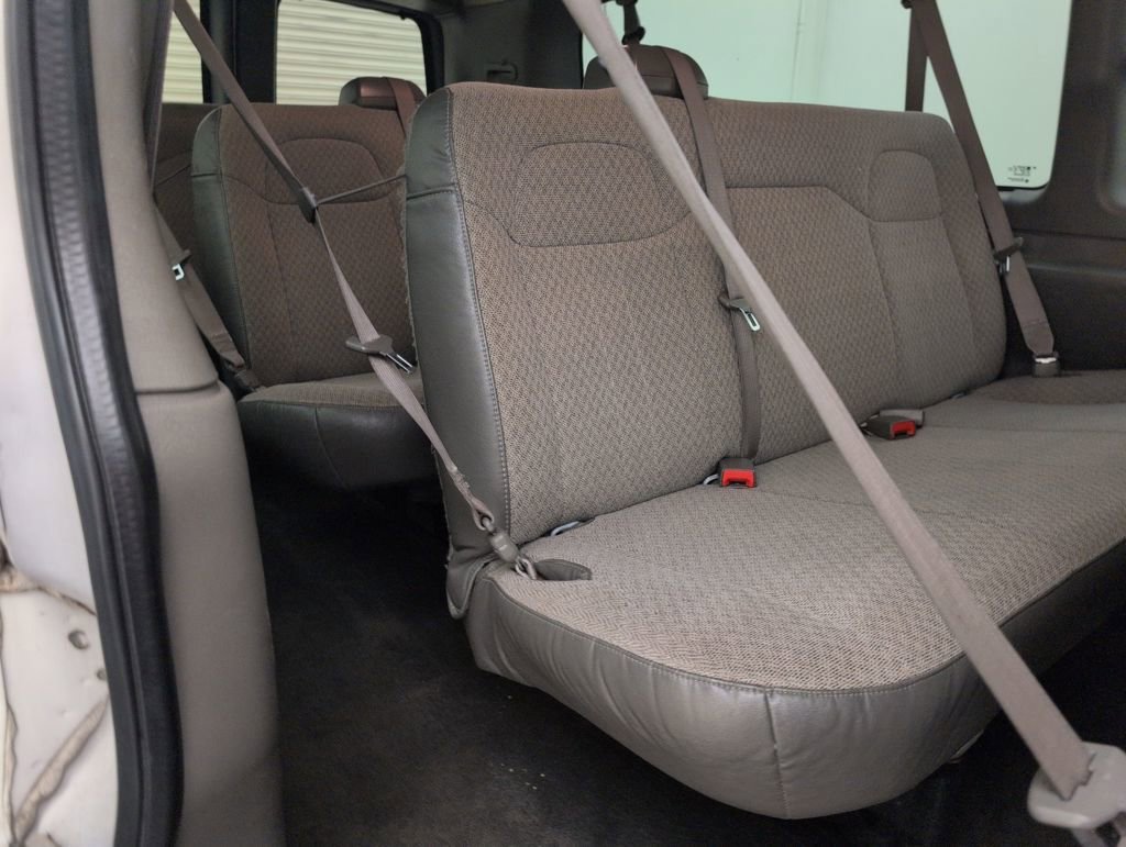 Used 2018 Chevrolet Express 3500 LT w/ LT Preferred Equipment Group image 17