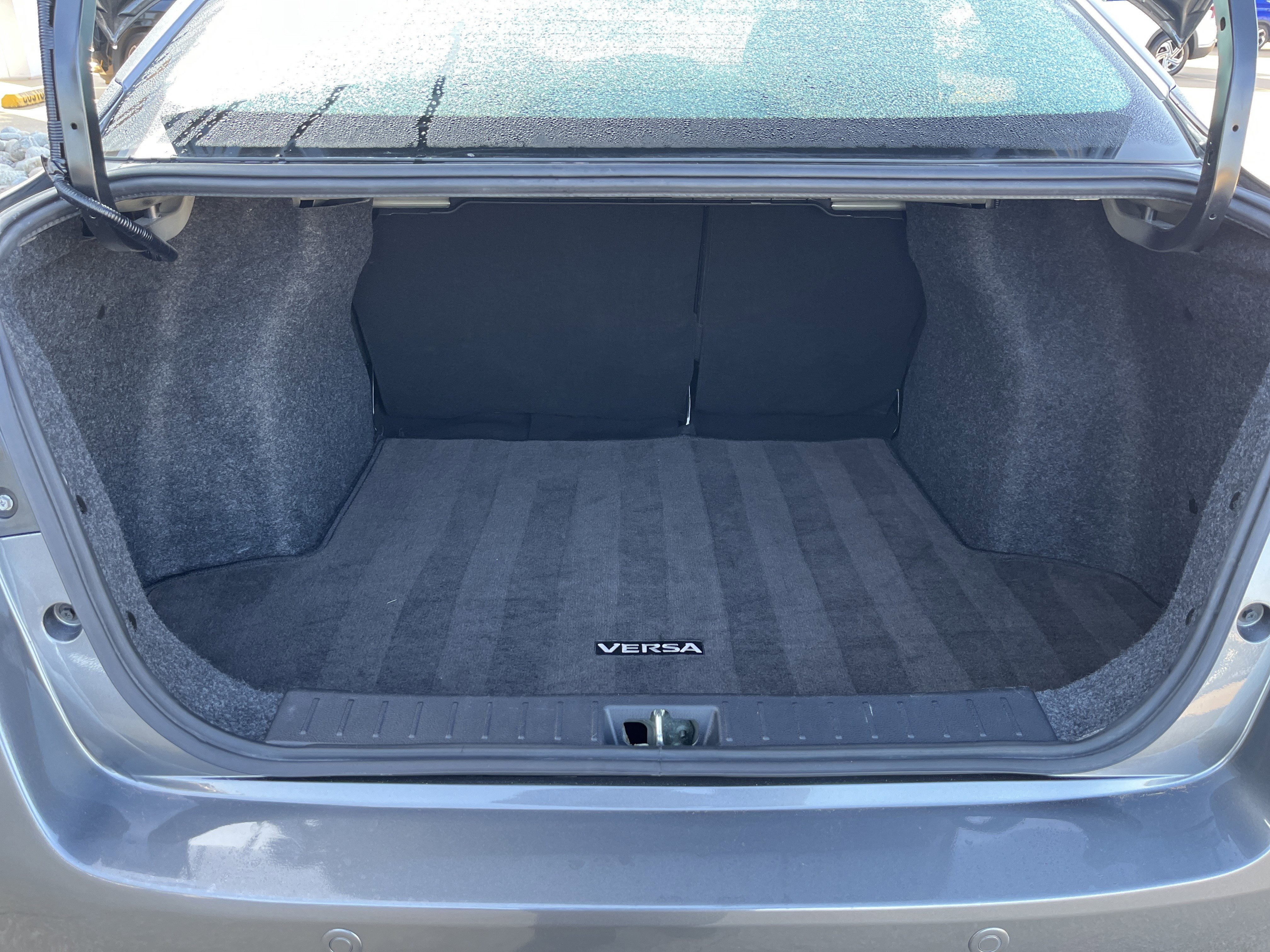 Used 2024 Nissan Versa SV image 12