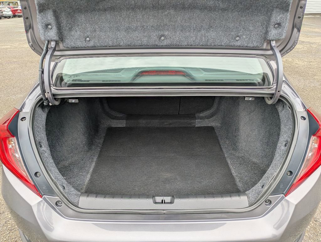 Used 2020 Honda Civic Touring image 31