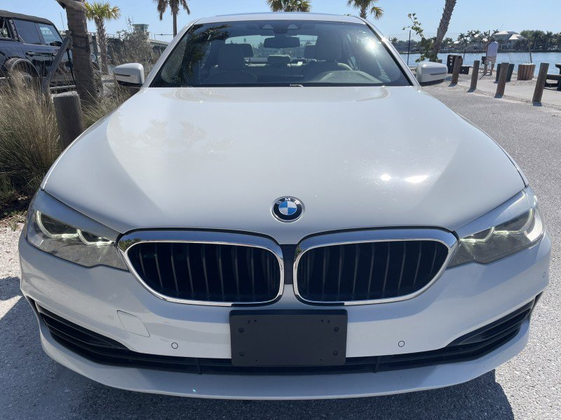 Used 2020 BMW 530i xDrive w/ Convenience Package AWD/4WD image 4