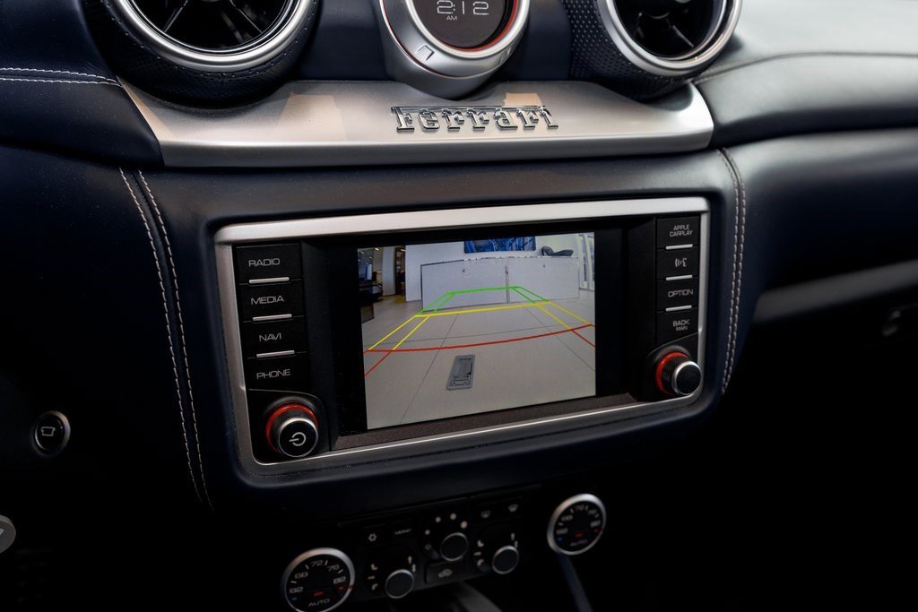 Used 2016 Ferrari California T image 33