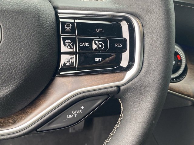 New 2024 Jeep Grand Wagoneer Series I w/ HD Trailer Tow Package image 18