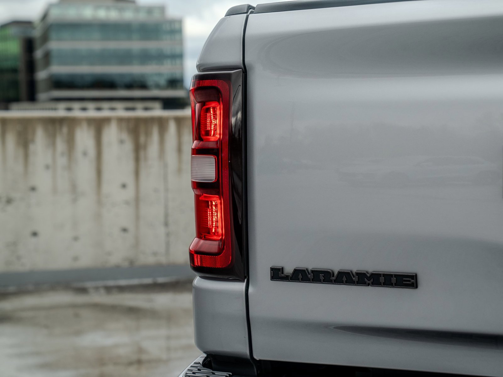 Used 2025 RAM 1500 Laramie w/ Night Edition image 9