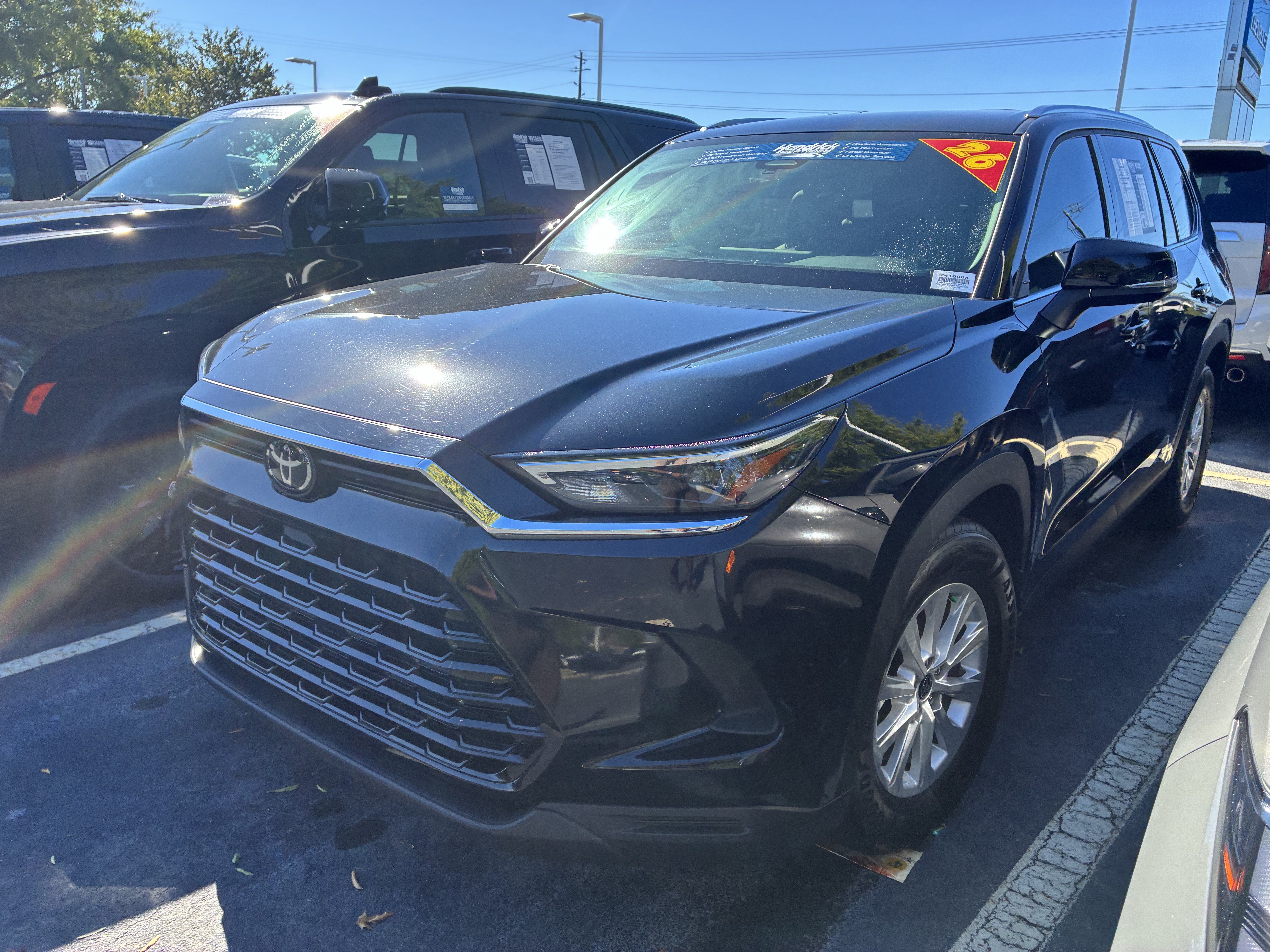 Used 2026 Toyota Grand Highlander FWD image 3
