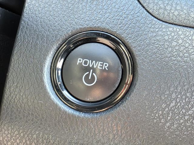 Certified 2025 Toyota Camry SE w/ Convenience Package image 17