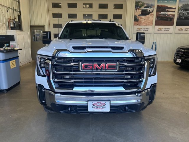 Used 2024 GMC Sierra 3500 SLE w/ Preferred Package image 3