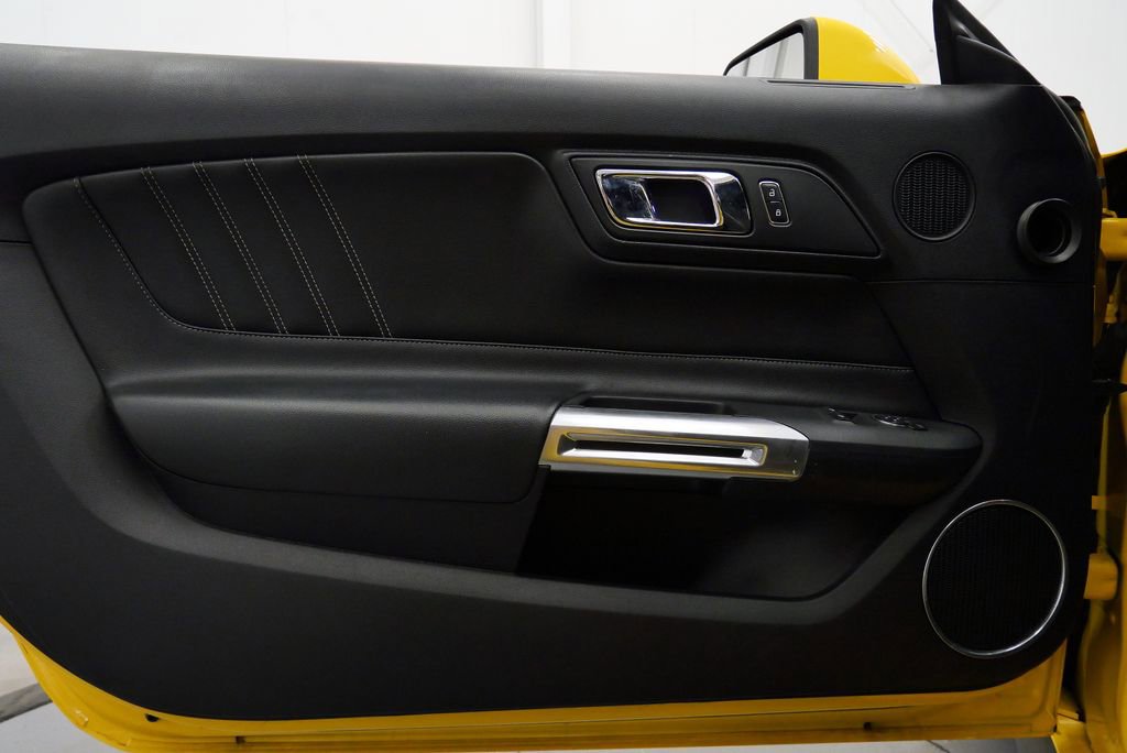 Used 2015 Ford Mustang GT Premium w/ GT Performance Package RWD image 13