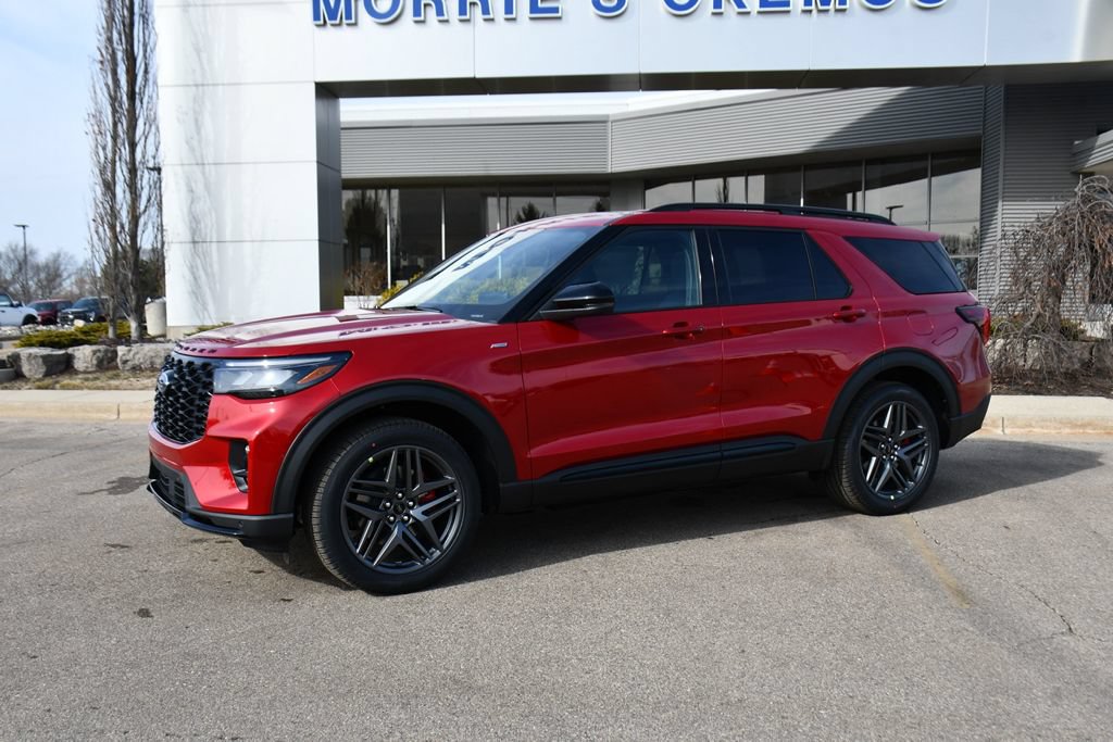 New 2026 Ford Explorer ST-Line w/ ST-Line Street Pack AWD/4WD image 2