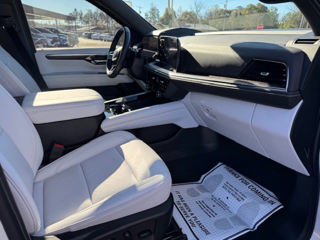 Used 2025 Chevrolet Tahoe Premier image 20