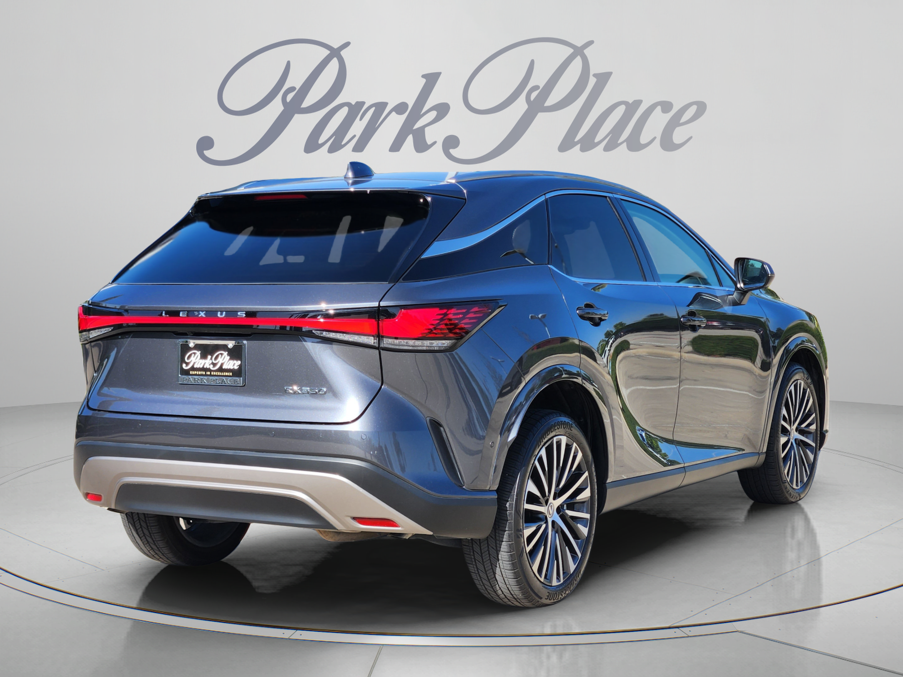 Used 2025 Lexus RX 350 Premium Plus w/ Convenience Package FWD image 5