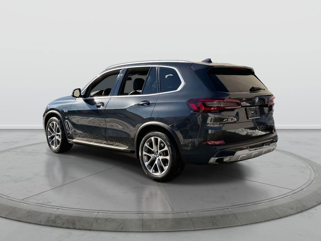 Used 2022 BMW X5 xDrive45e image 5