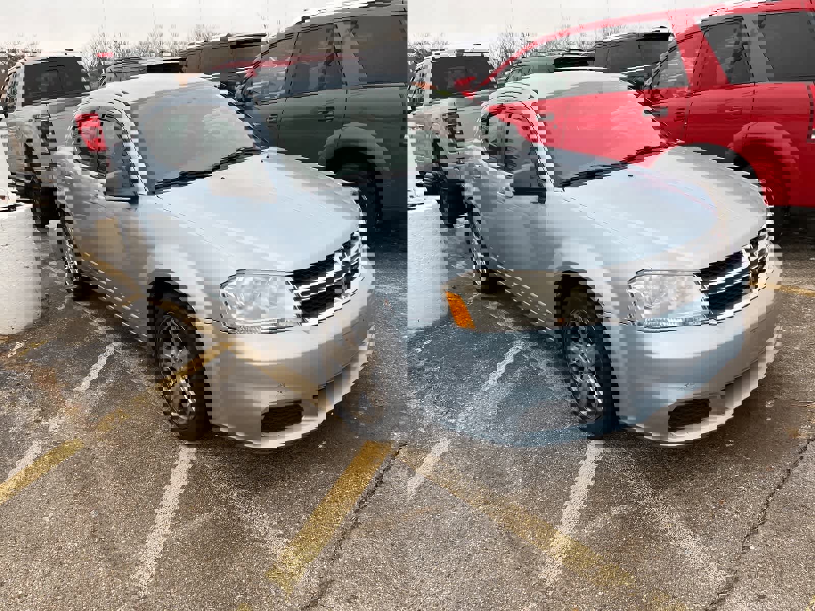 Used 2013 Dodge Avenger SE image 21