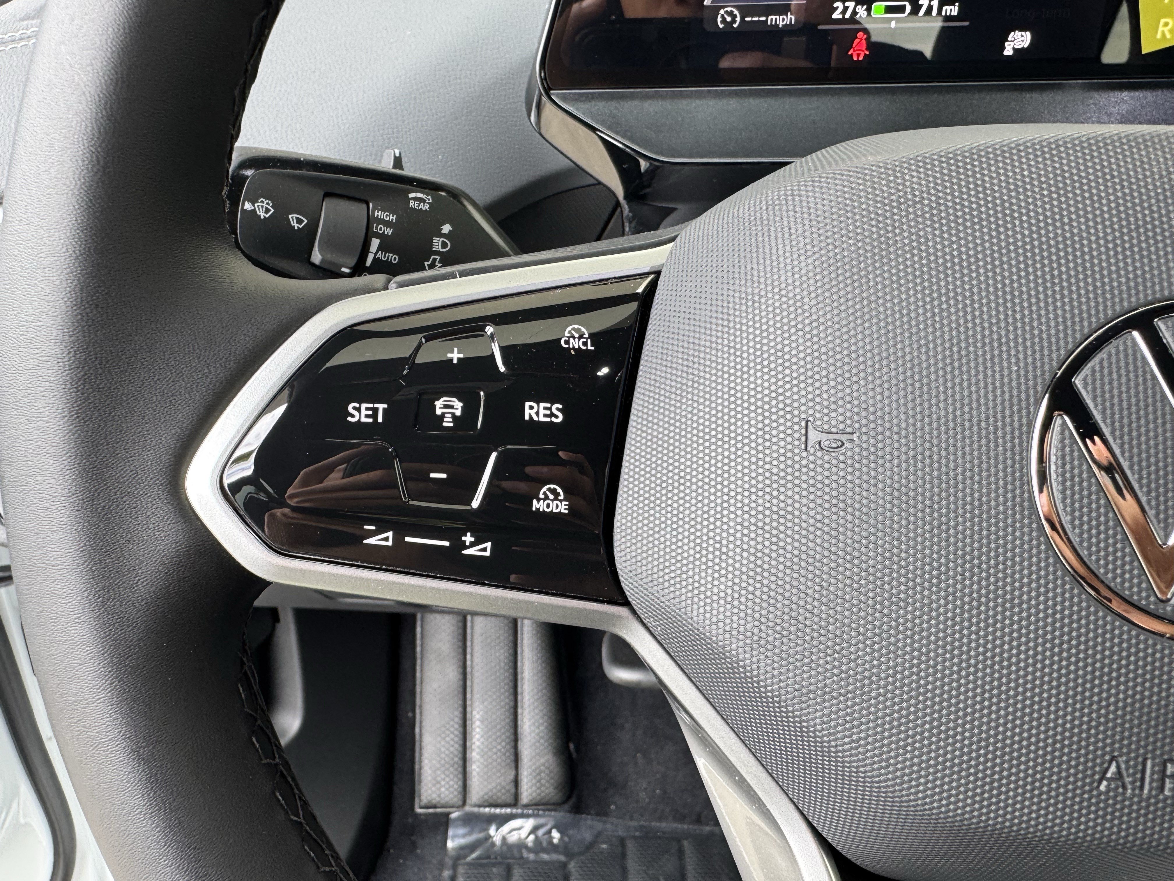 New 2026 Volkswagen ID.4 Pro RWD image 17