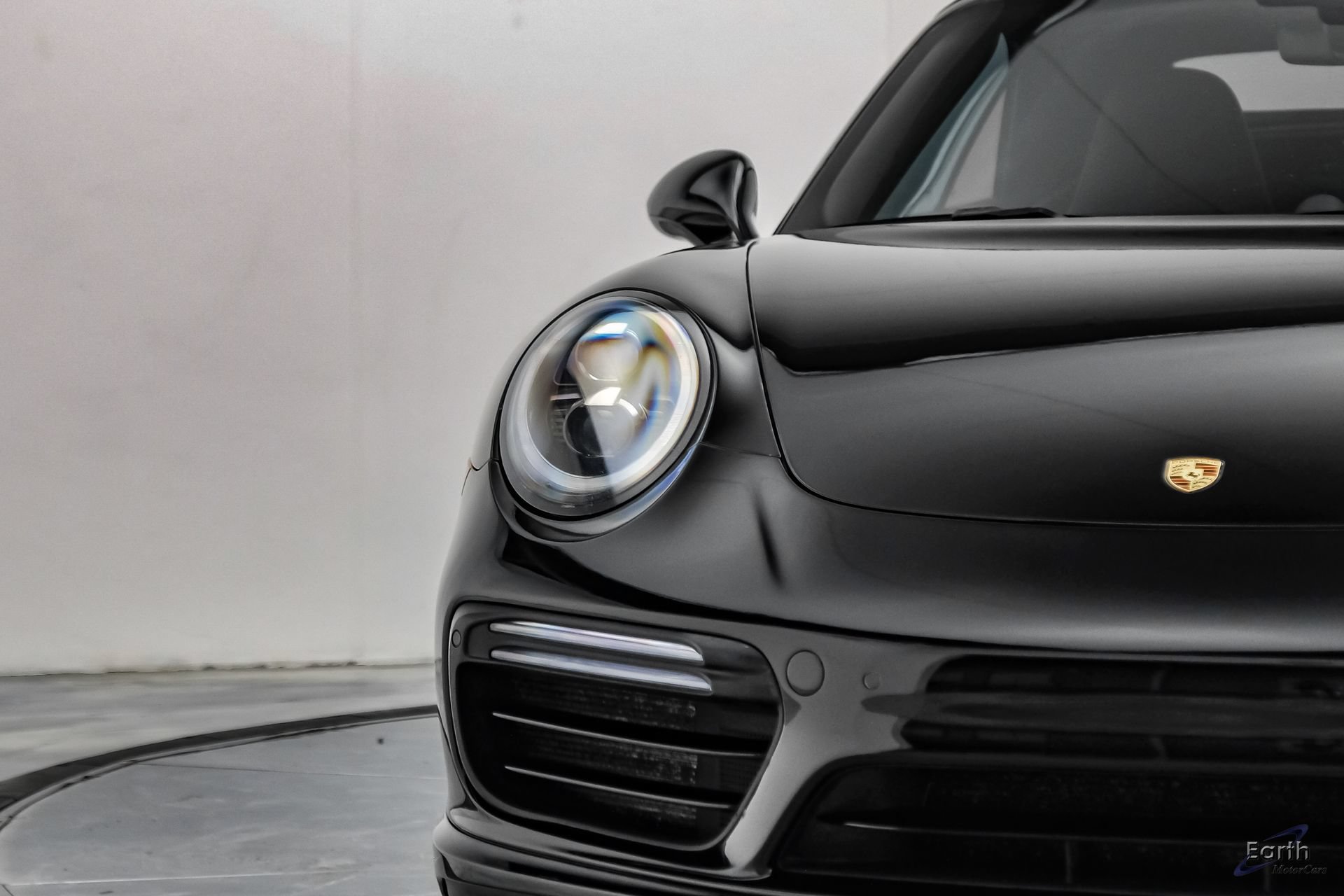 Used 2019 Porsche 911 Turbo S AWD/4WD image 36