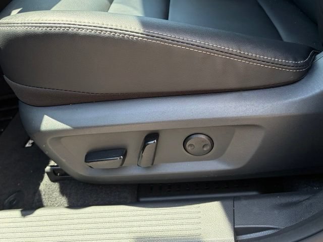 Certified 2026 Nissan Rogue SL AWD/4WD image 15