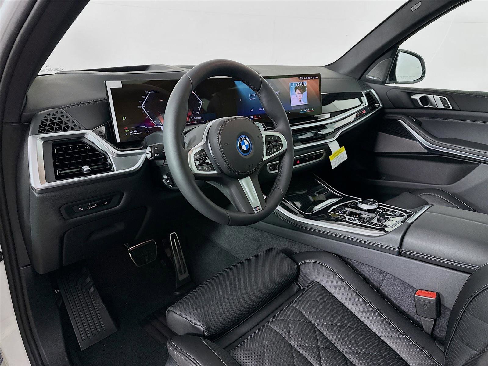 New 2026 BMW X5 xDrive50e w/ Executive Package image 9