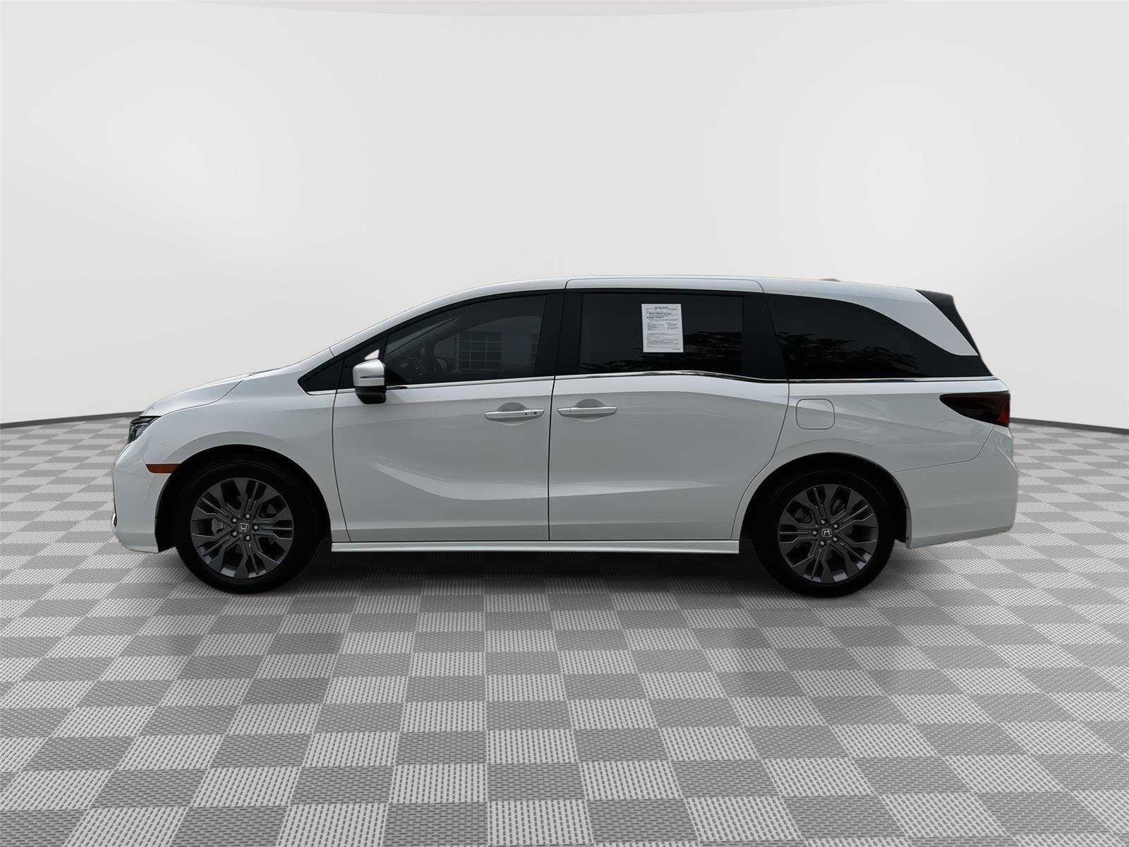 Certified 2026 Honda Odyssey Touring image 3