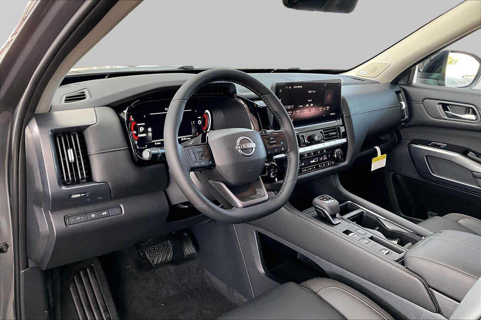 New 2026 Nissan Pathfinder SL FWD image 10