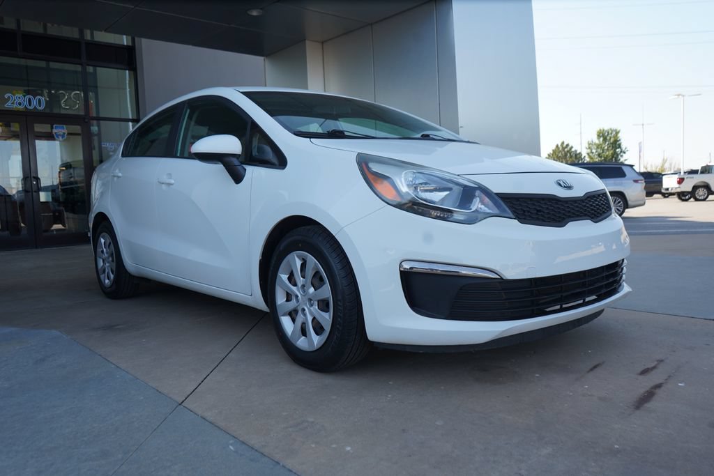 Used 2017 Kia Rio LX FWD image 3