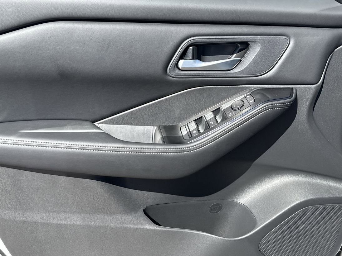 New 2026 Nissan Rogue SV image 19