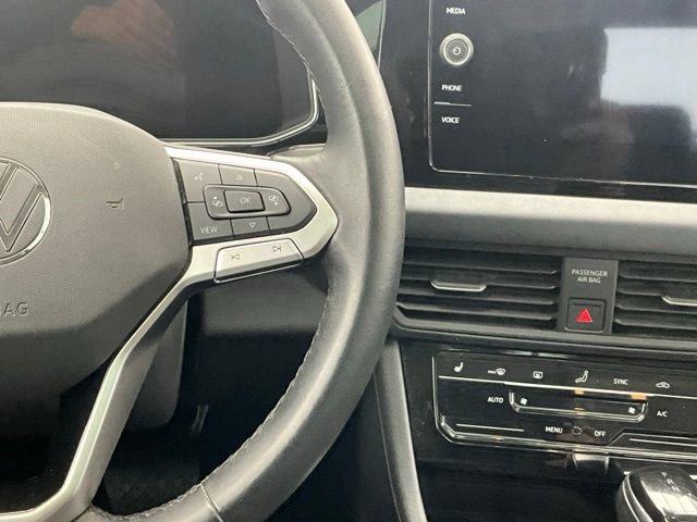 Used 2025 Volkswagen Jetta SE image 19