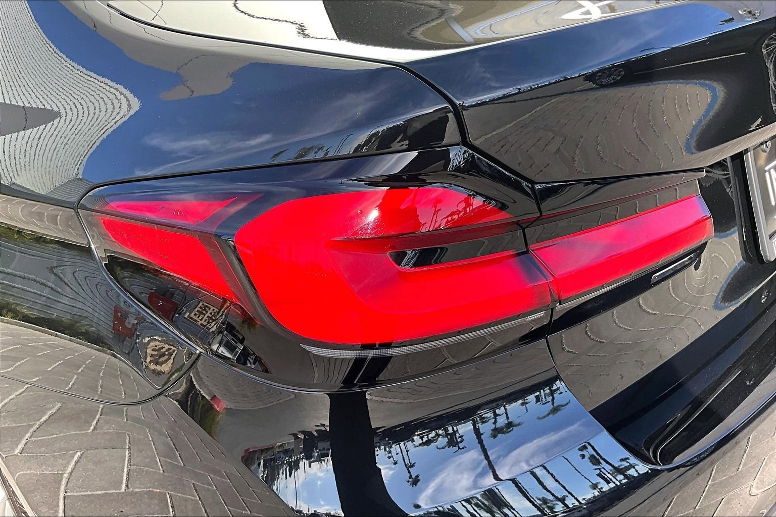 Used 2023 BMW 530i w/ Convenience Package image 29