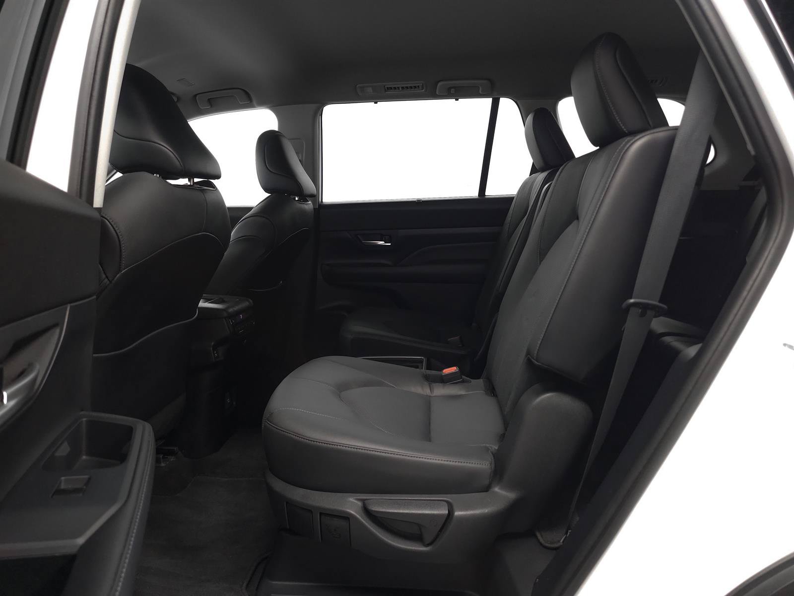 Certified 2024 Toyota Grand Highlander AWD image 5