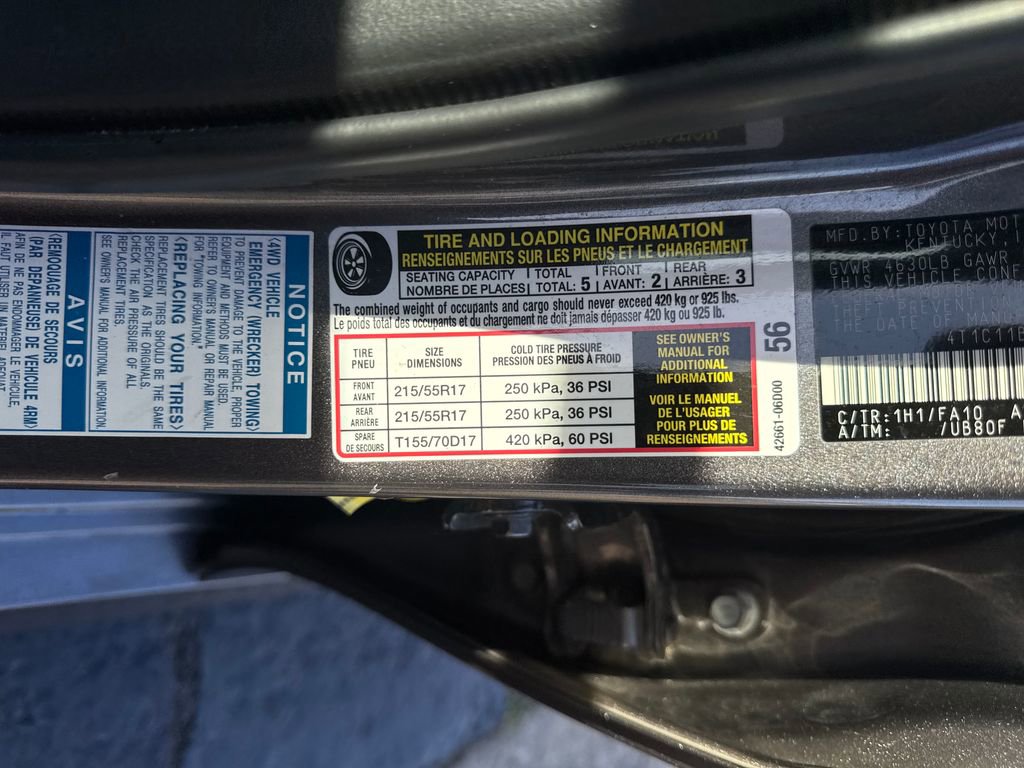 Used 2021 Toyota Camry LE AWD/4WD image 18