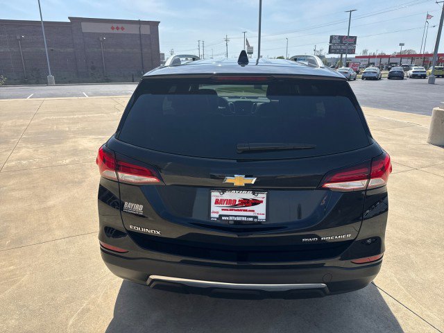 Used 2024 Chevrolet Equinox Premier image 3