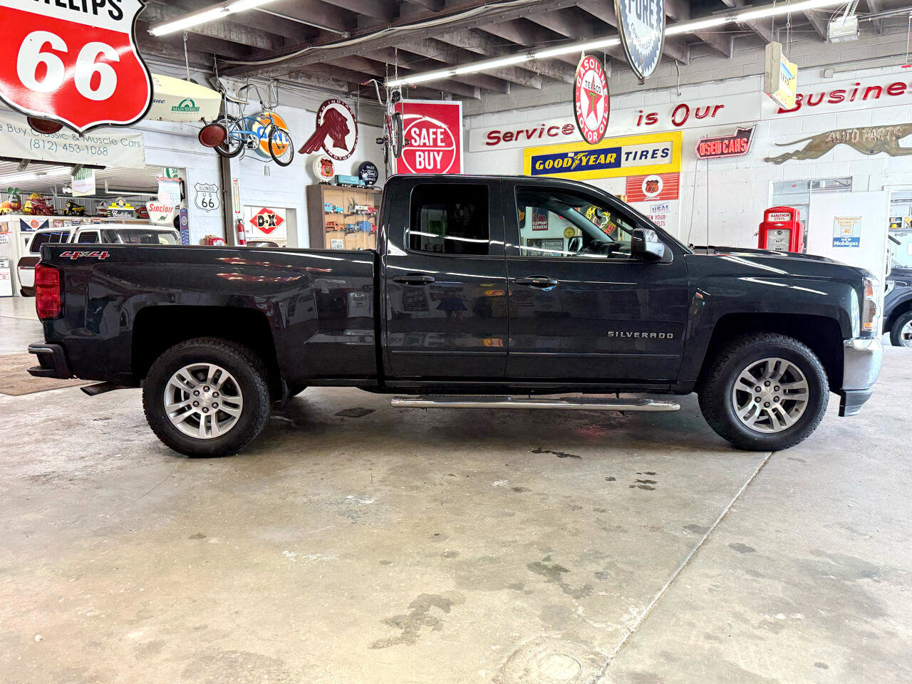 Used 2017 Chevrolet Silverado 1500 LT w/ All Star Edition image 6