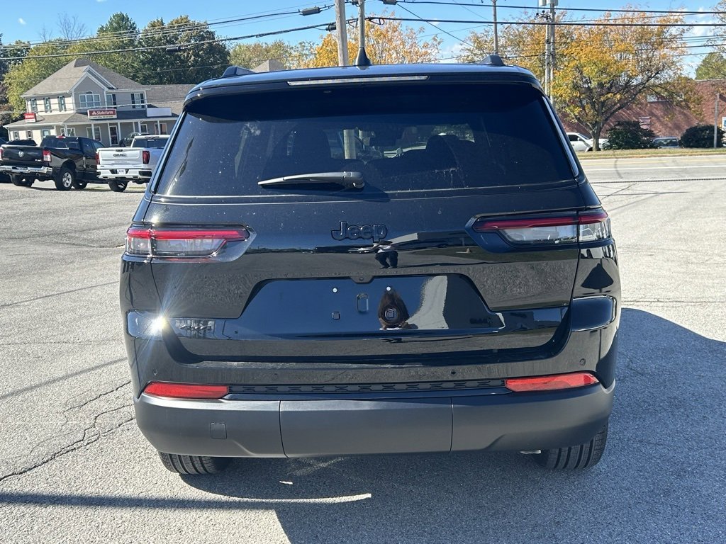 New 2025 Jeep Grand Cherokee L Limited image 7
