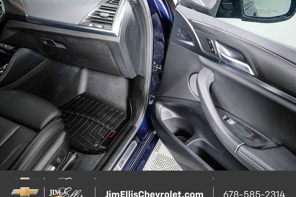 Used 2024 BMW X4 M40i image 25