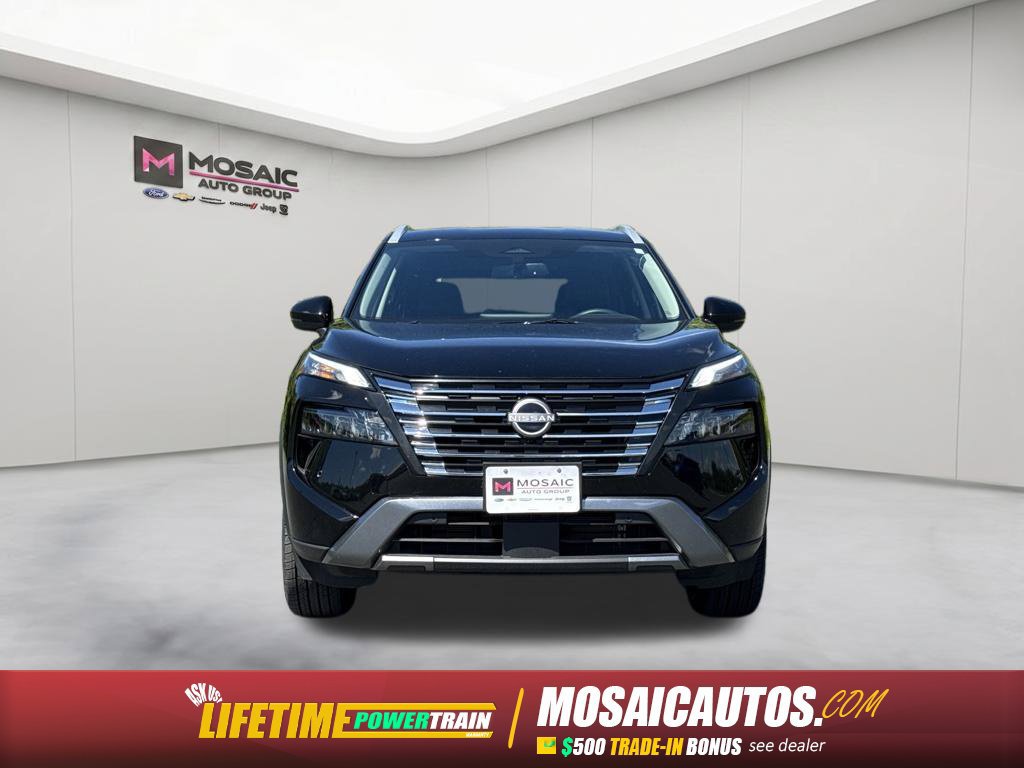 Used 2026 Nissan Rogue SL AWD/4WD image 2