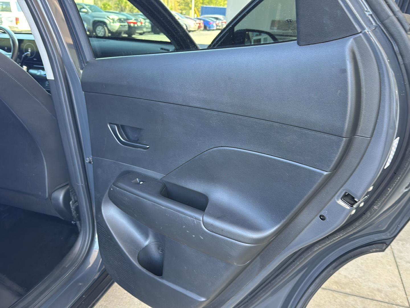 Used 2024 Hyundai Kona SEL w/ Convenience Package image 13