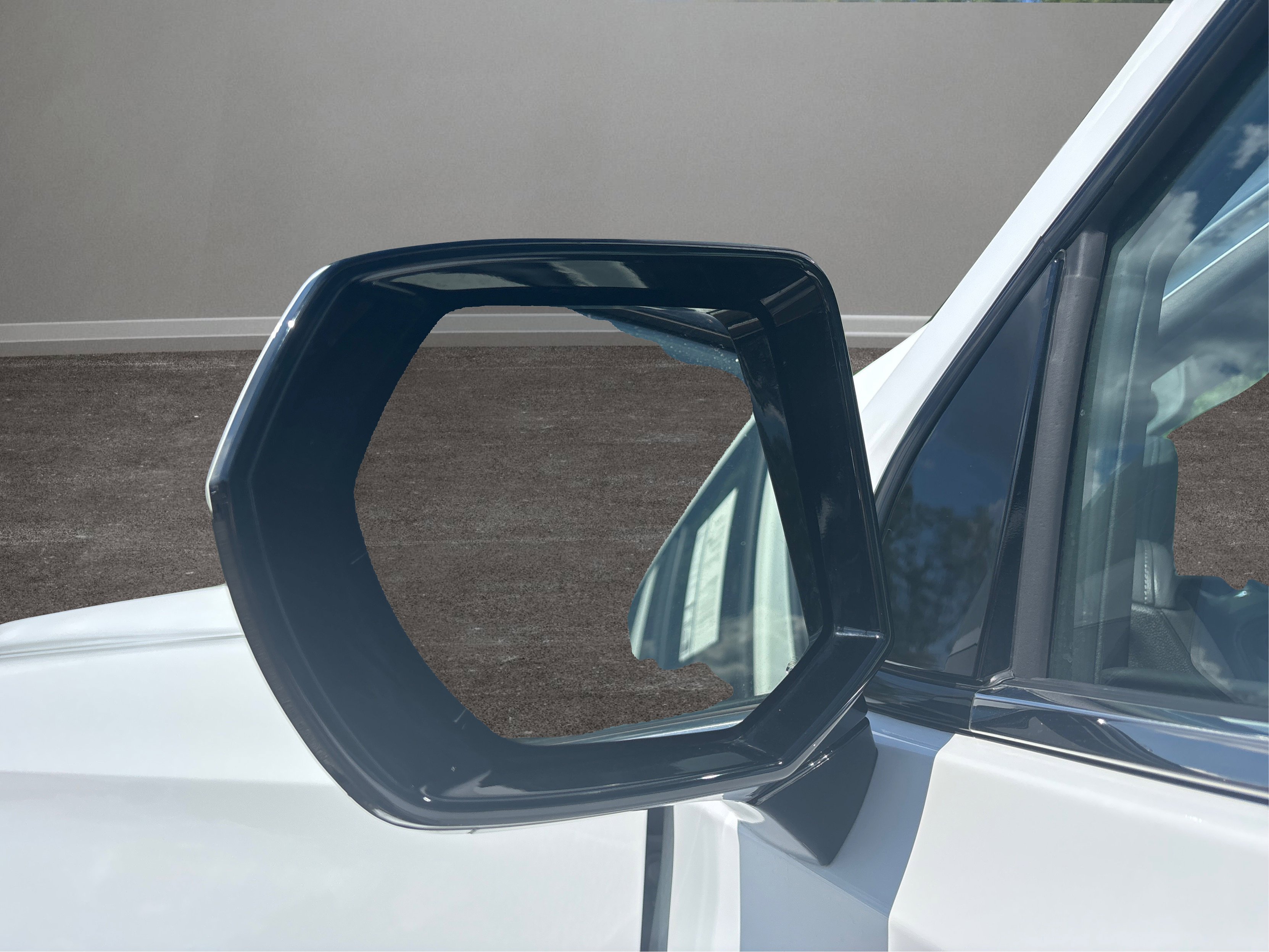 Used 2023 Chevrolet Suburban LS image 36