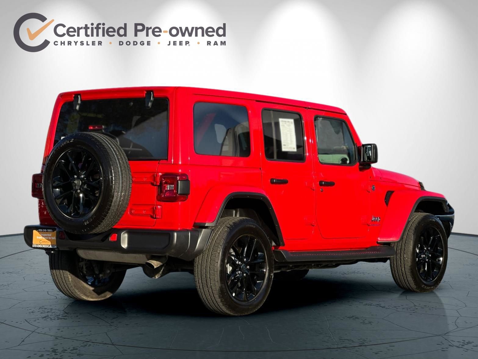 Used 2025 Jeep Wrangler Unlimited Sahara image 4
