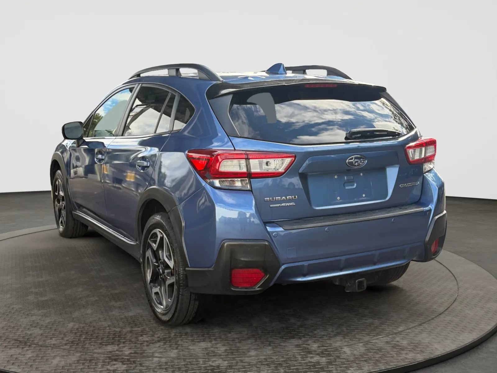 Used 2019 Subaru Crosstrek 2.0i Limited w/ Moonroof Package w/Navigation AWD/4WD image 8