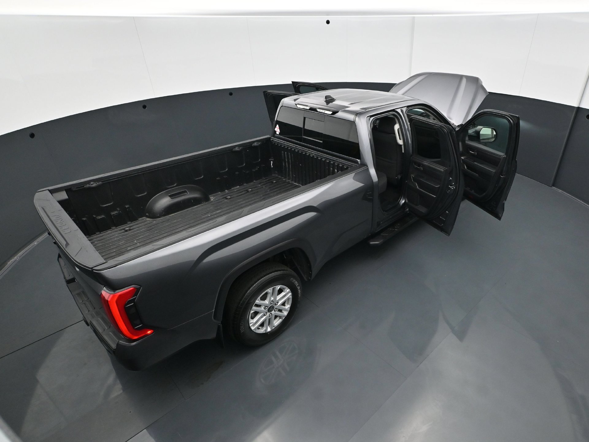 Used 2023 Toyota Tundra SR5 AWD/4WD image 39