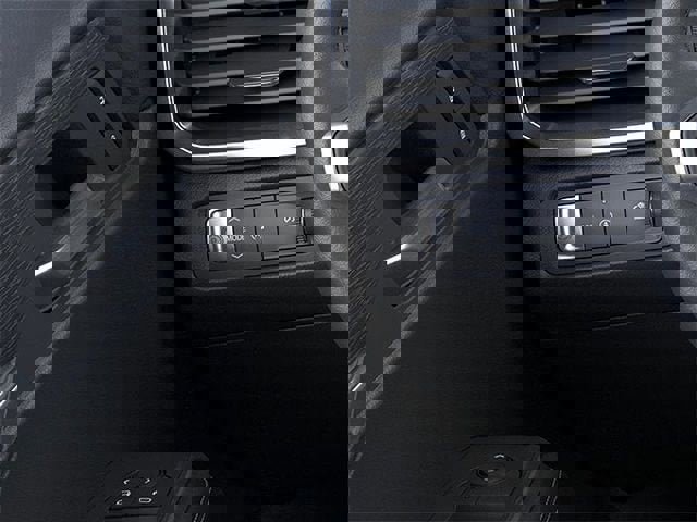 New 2025 GMC Acadia Elevation image 22