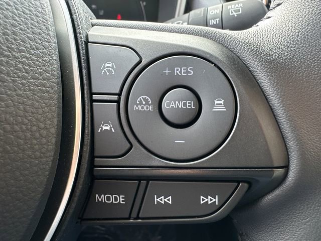 Certified 2025 Toyota Corolla XSE image 32