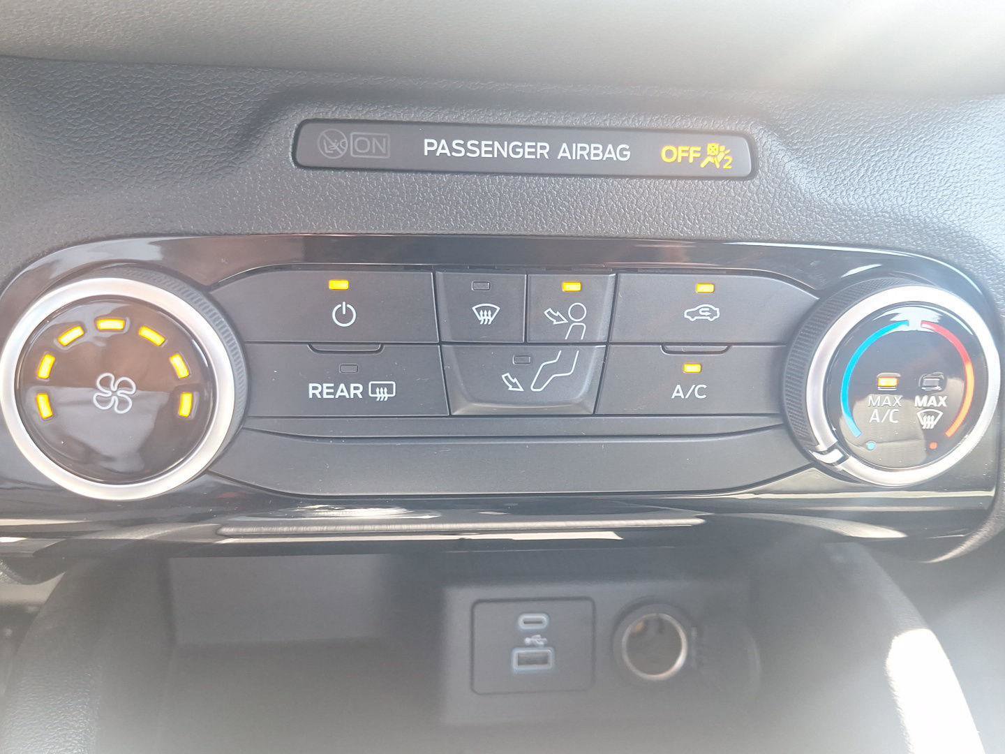 Used 2022 Ford Escape S image 30