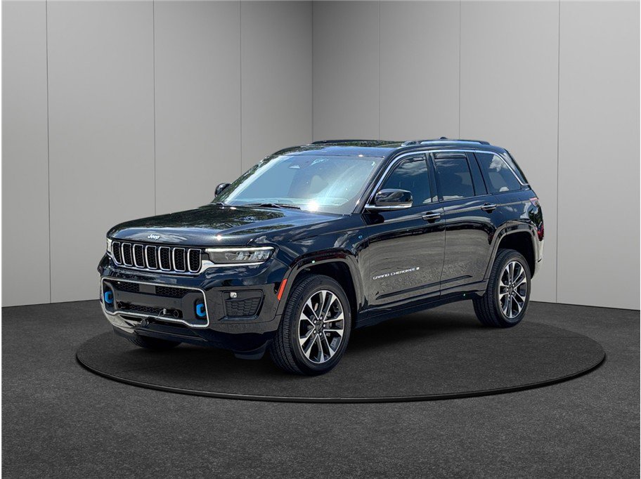 Used 2023 Jeep Grand Cherokee Overland image 4